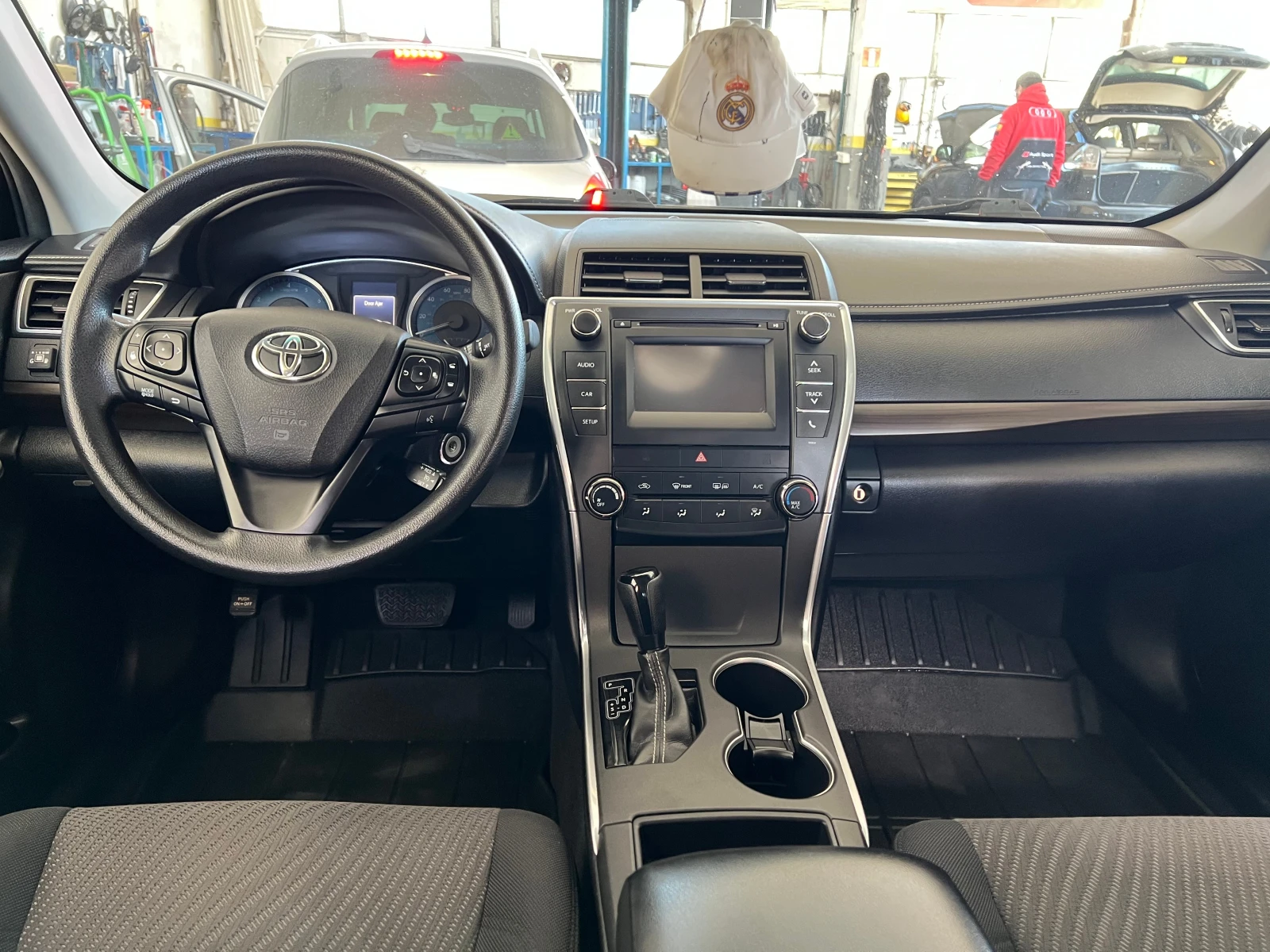 Toyota Camry, снимка 12 - Автомобили и джипове - 54441435