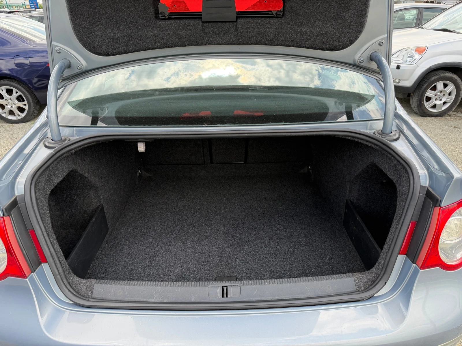 VW Passat 2.0 Common Rail , снимка 9 - Автомобили и джипове - 55043479