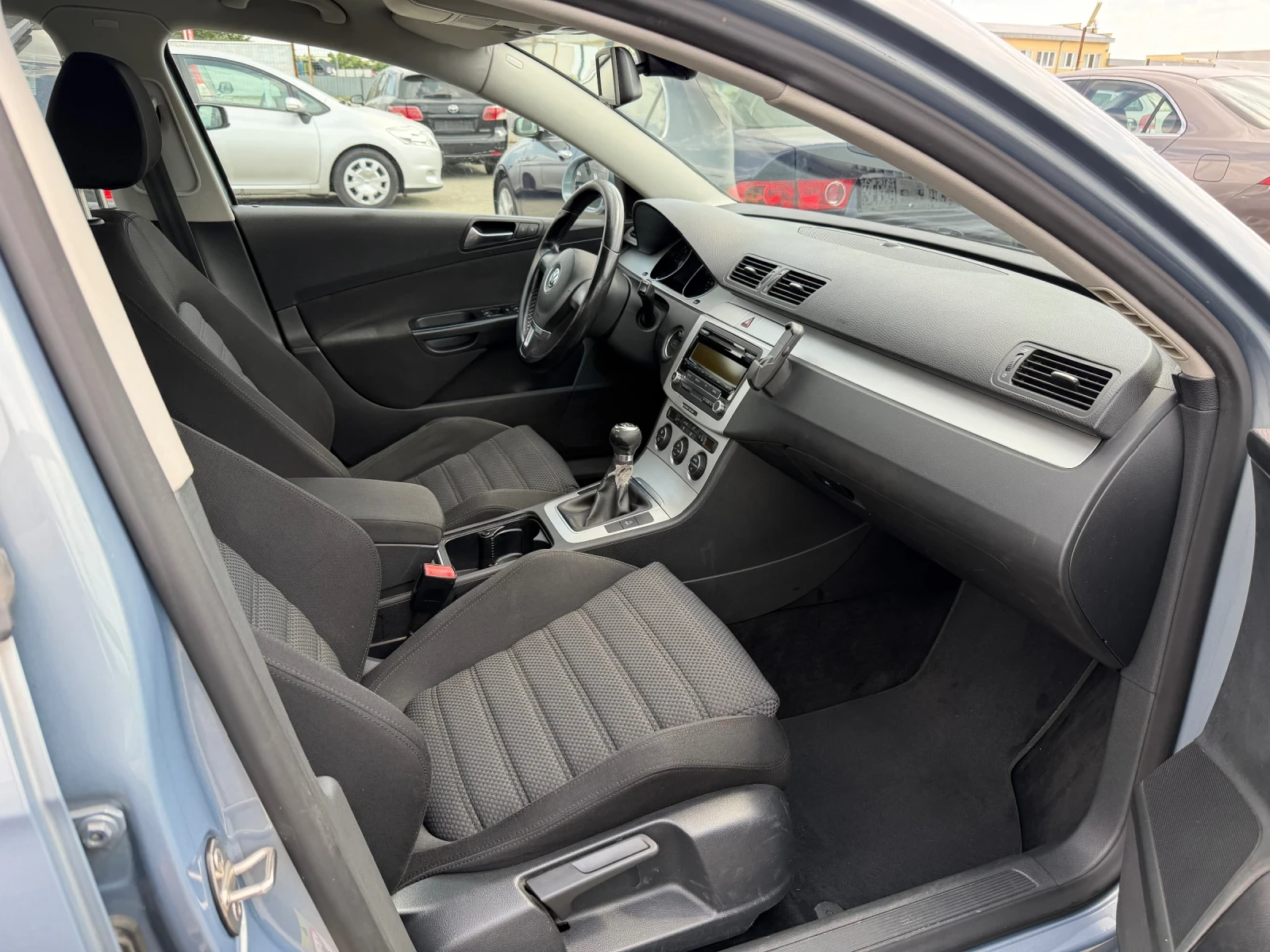 VW Passat 2.0 Common Rail , снимка 8 - Автомобили и джипове - 55043479