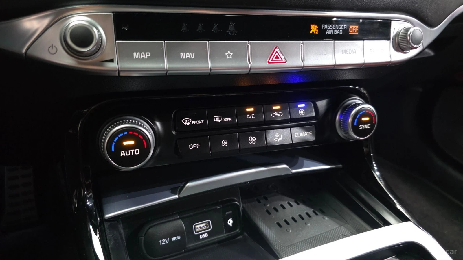 Kia Stinger 3.3 GT AWD Masters Turbo Package, снимка 15 - Автомобили и джипове - 55509262