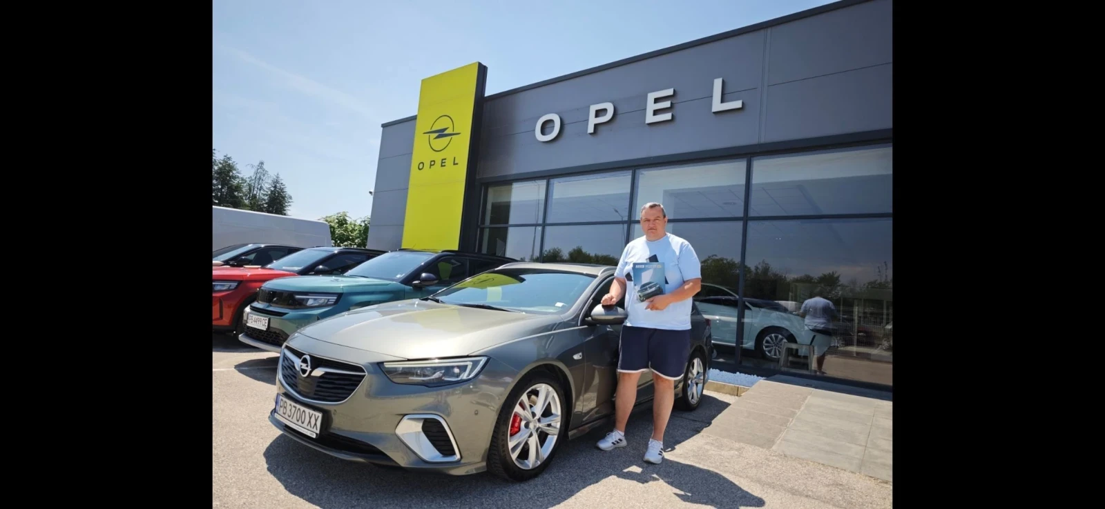 Opel Insignia 2.0BiTdi 4x4 GSI, снимка 12 - Автомобили и джипове - 55884114
