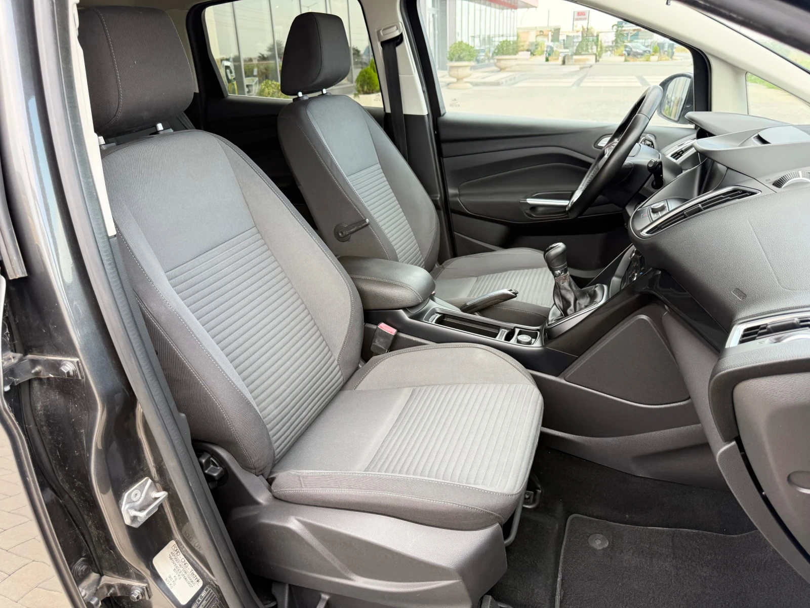 Ford C-max 1.6i LPG / TITANIUM / NAVI / CAMERA / KEYLESS, снимка 11 - Автомобили и джипове - 55931761