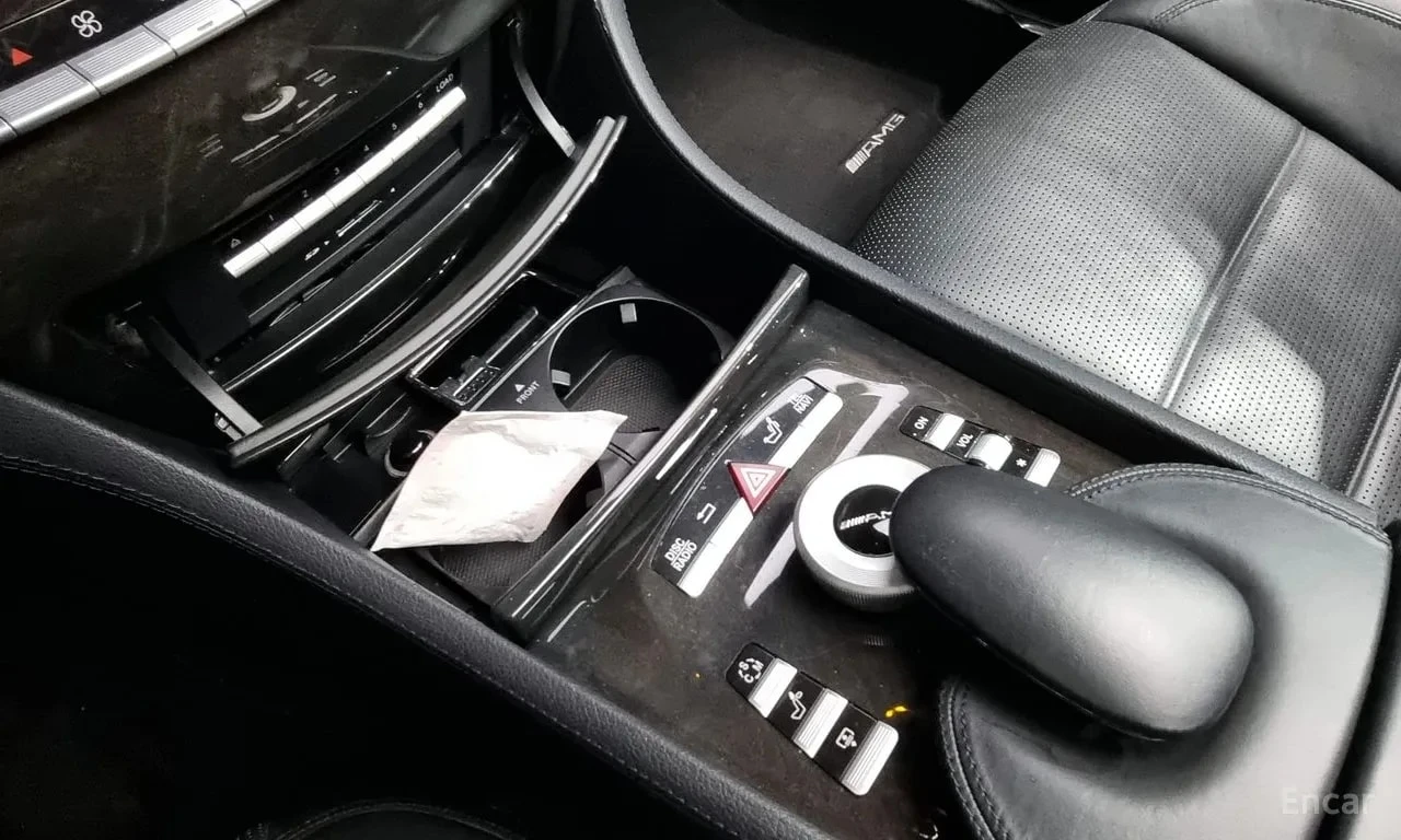Mercedes-Benz CL 63 AMG ПОДГРЕВ/ОБДУХ/ШИБЕДАХ/ХАРМАН, снимка 17 - Автомобили и джипове - 56131933