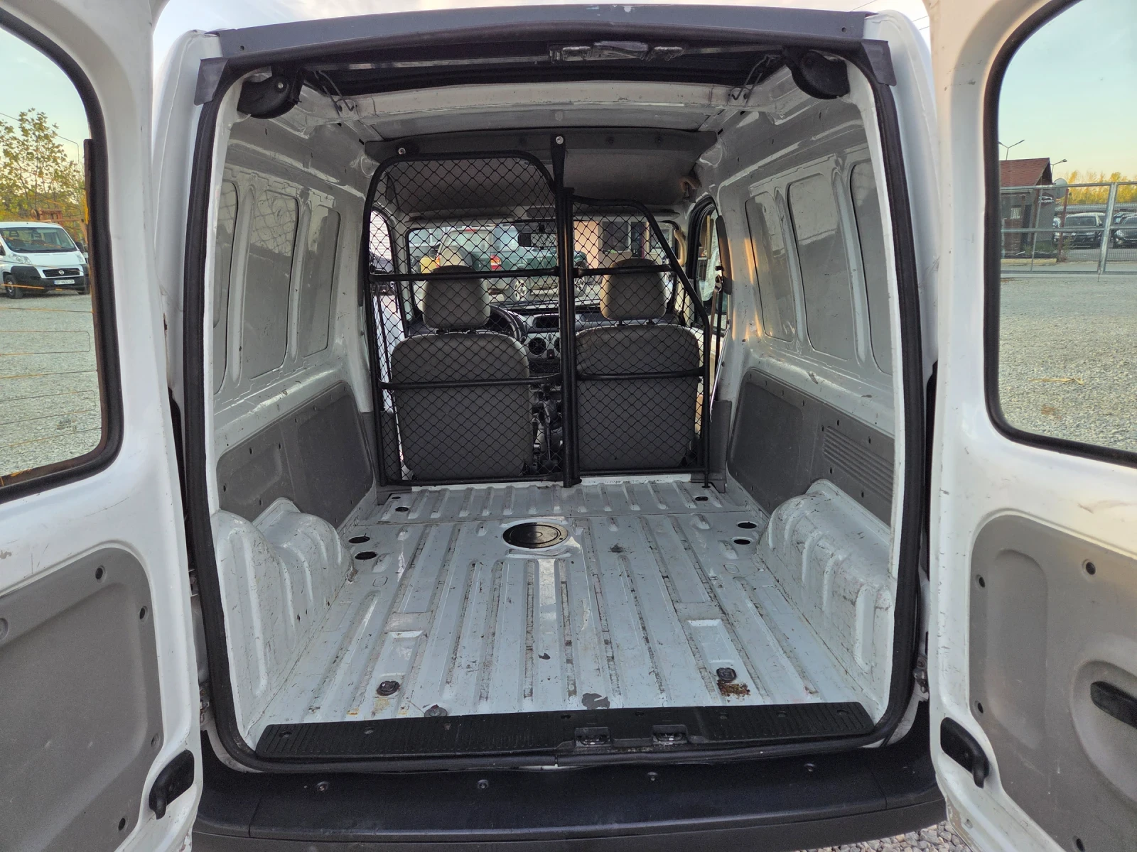 Renault Kangoo 1.5DCI-65PS-KLIMATIK, снимка 12 - Автомобили и джипове - 56367575