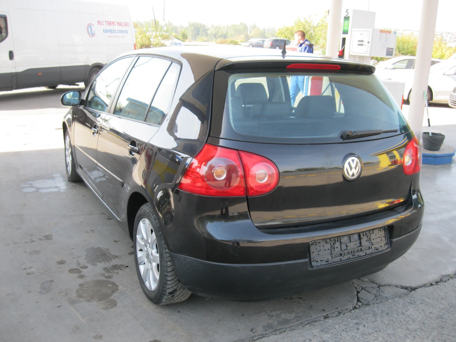 VW Golf 2.0 TDI 140 , снимка 6 - Автомобили и джипове - 56409489