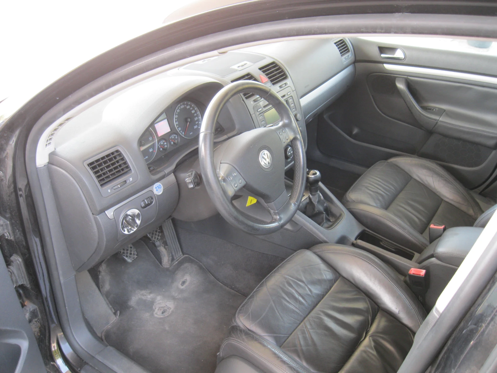 VW Golf 2.0 TDI 140 , снимка 9 - Автомобили и джипове - 56409489