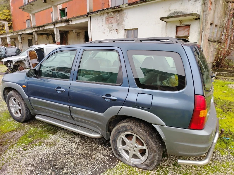 Mazda Tribute Джип, снимка 4 - Автомобили и джипове - 52543861