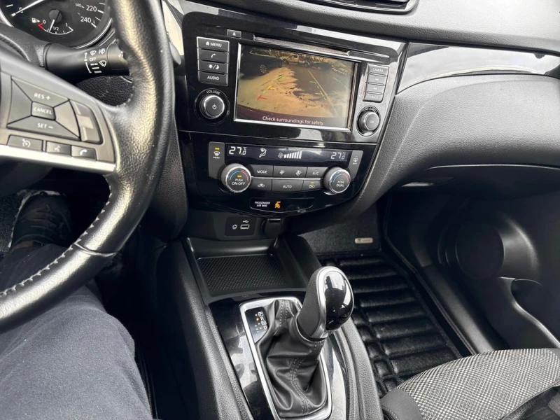 Nissan Qashqai AWD CVT  CARFAX, снимка 9 - Автомобили и джипове - 53262545