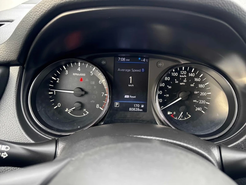 Nissan Qashqai AWD CVT  CARFAX, снимка 8 - Автомобили и джипове - 53262545