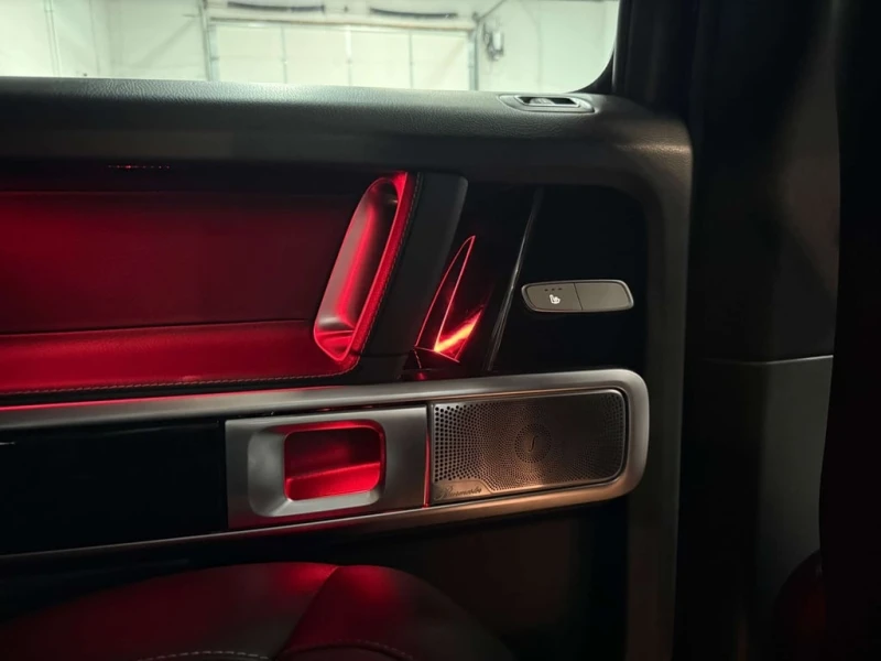 Mercedes-Benz G 500 BURMESTER* ДИСТРОНИК* 360* ОБДУХВАНЕ, снимка 11 - Автомобили и джипове - 53340508