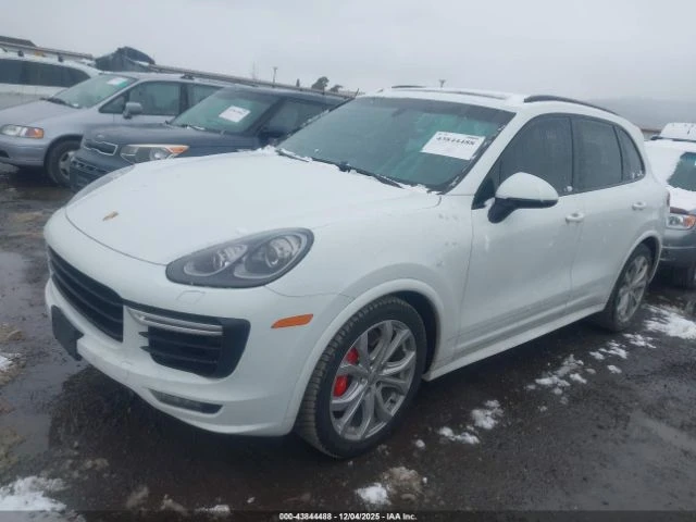 Porsche Cayenne GTS