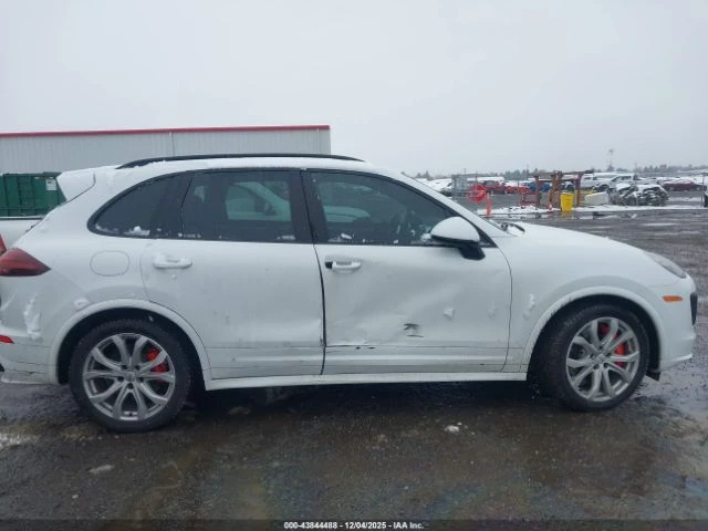 Porsche Cayenne GTS, снимка 6 - Автомобили и джипове - 52736475