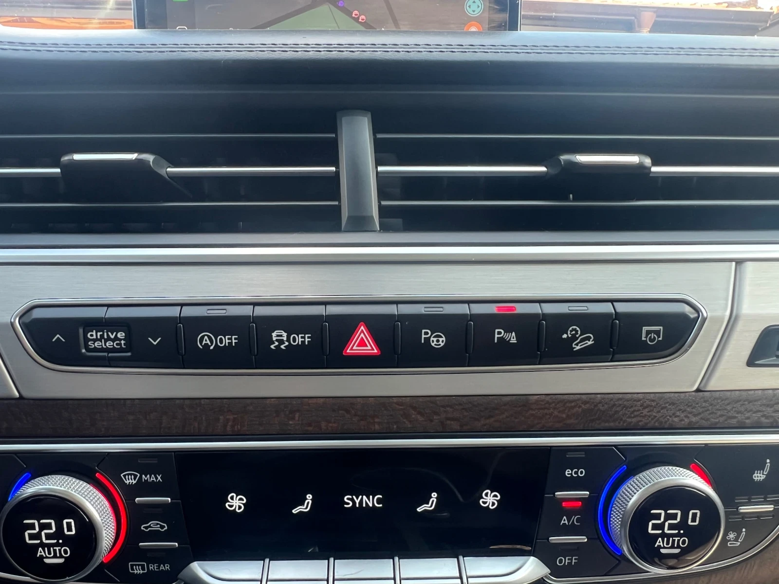 Audi SQ7  | Mobile.bg   13