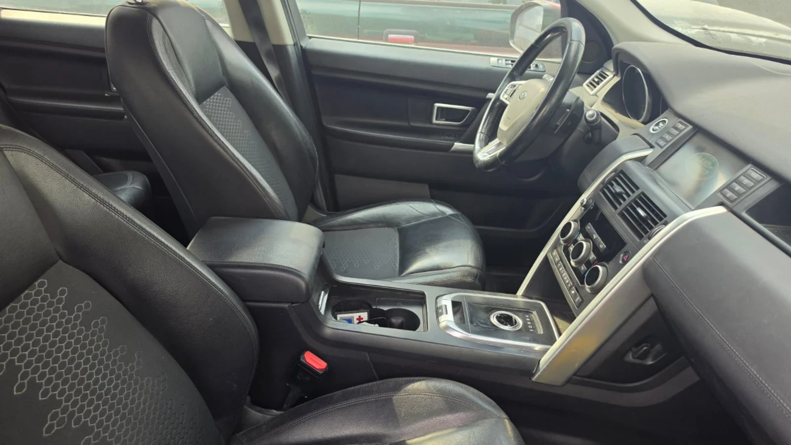 Land Rover Discovery Sport Не пали, снимка 11 - Автомобили и джипове - 55444334