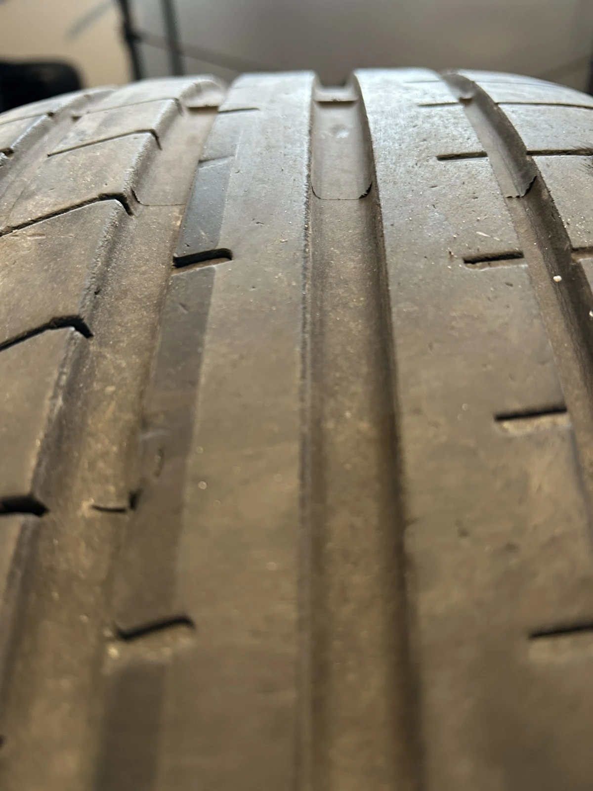 Гуми Летни 245/45R18, снимка 8 - Гуми и джанти - 53814476