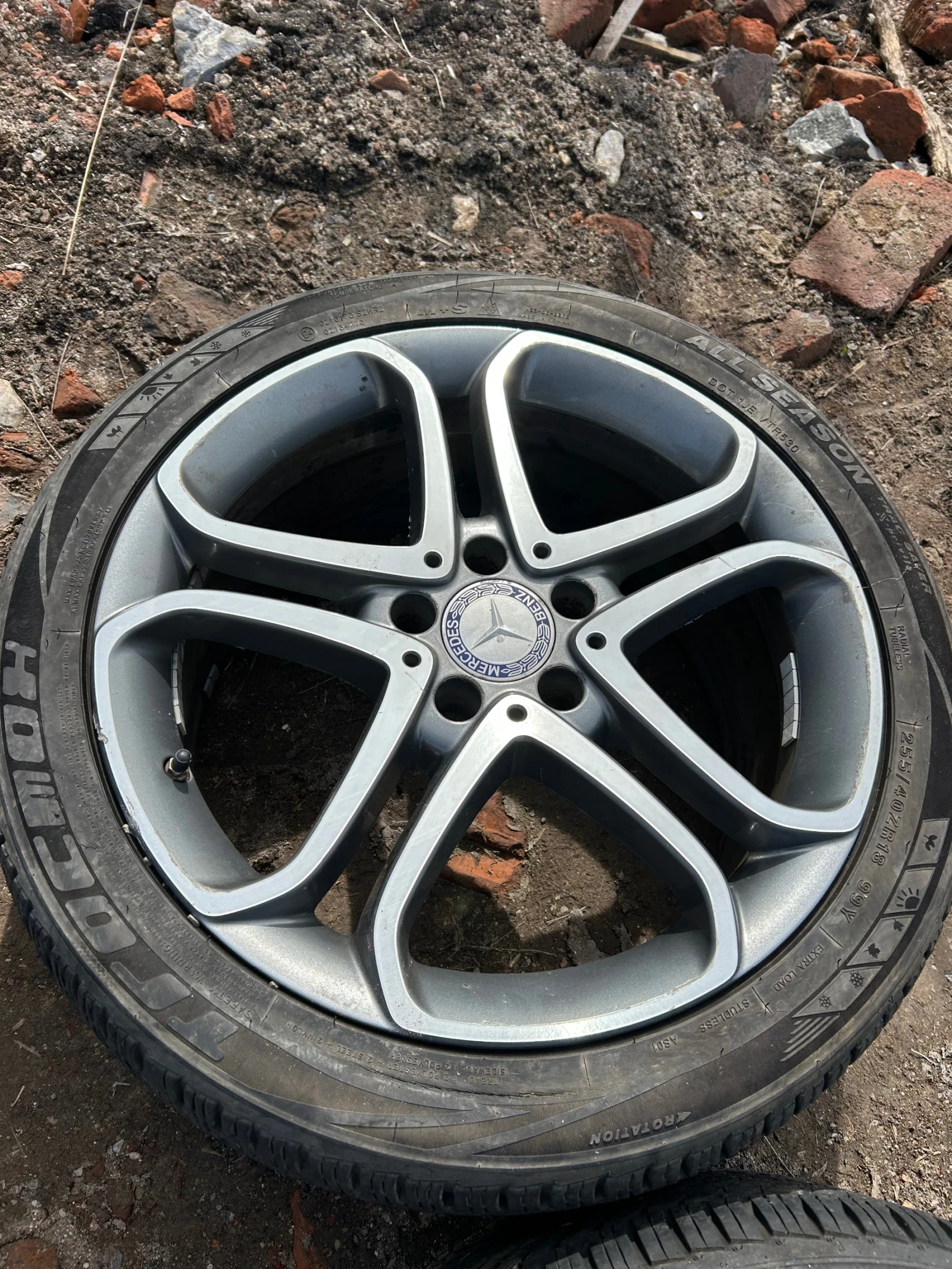 ���� � ������ 255/40R18 �� Mercedes-Benz CLS 350 | Mobile.bg � ����������� 4