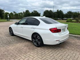 BMW 330 SPORT LINE РЕАЛНИ КИЛОМЕТРИ/СЕРВИЗНА ИСТОРИЯ , снимка 3