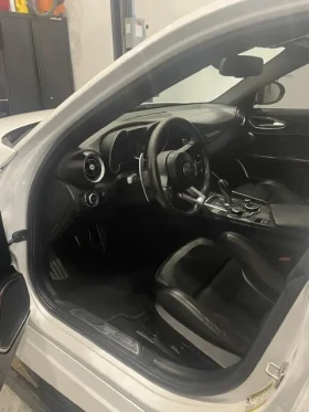 Alfa Romeo Giulia Quadrifoglio *  Keyless * CARFAX * ���� ������ *  | Mobile.bg � ����� ������ 8