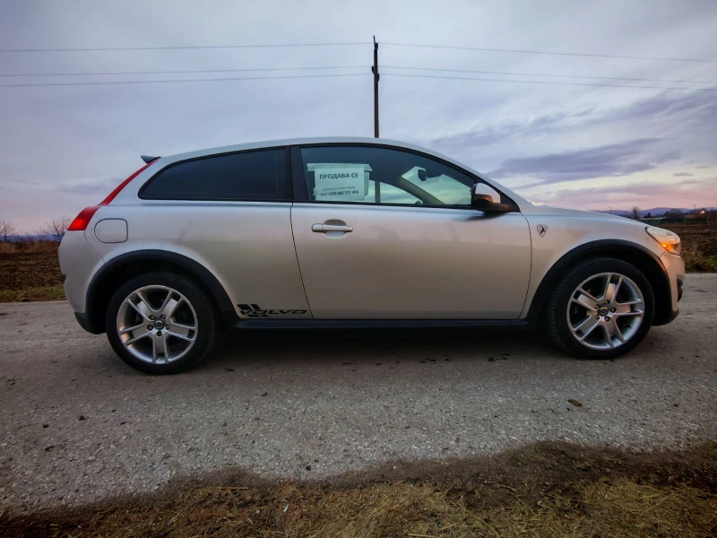 Volvo C30 2.0d, снимка 5 - Автомобили и джипове - 48134159