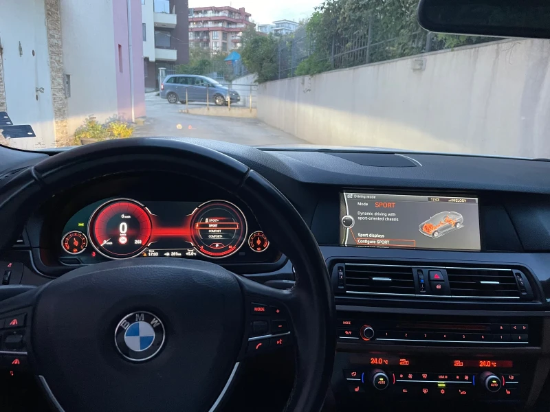 BMW 530 Xdrive, Дигитално табло , снимка 11 - Автомобили и джипове - 48441676