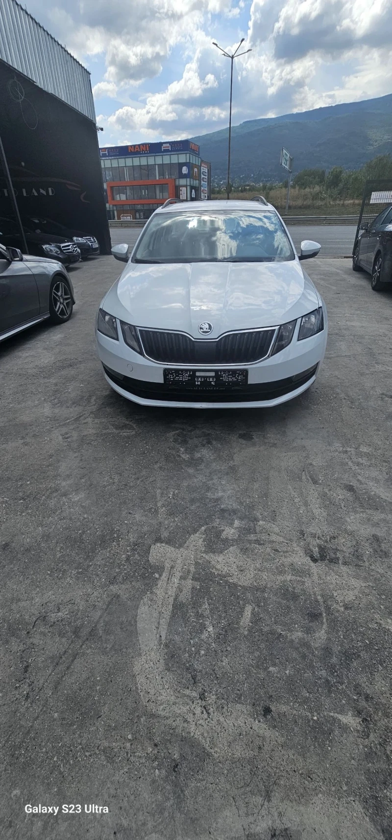 Skoda Octavia 1.6 TDI, снимка 11 - Автомобили и джипове - 47989925