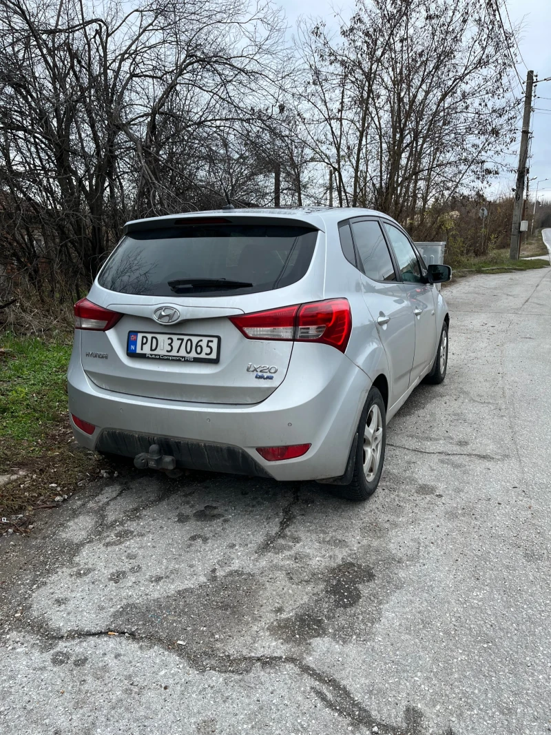 Hyundai Ix20, снимка 3 - Автомобили и джипове - 48289494