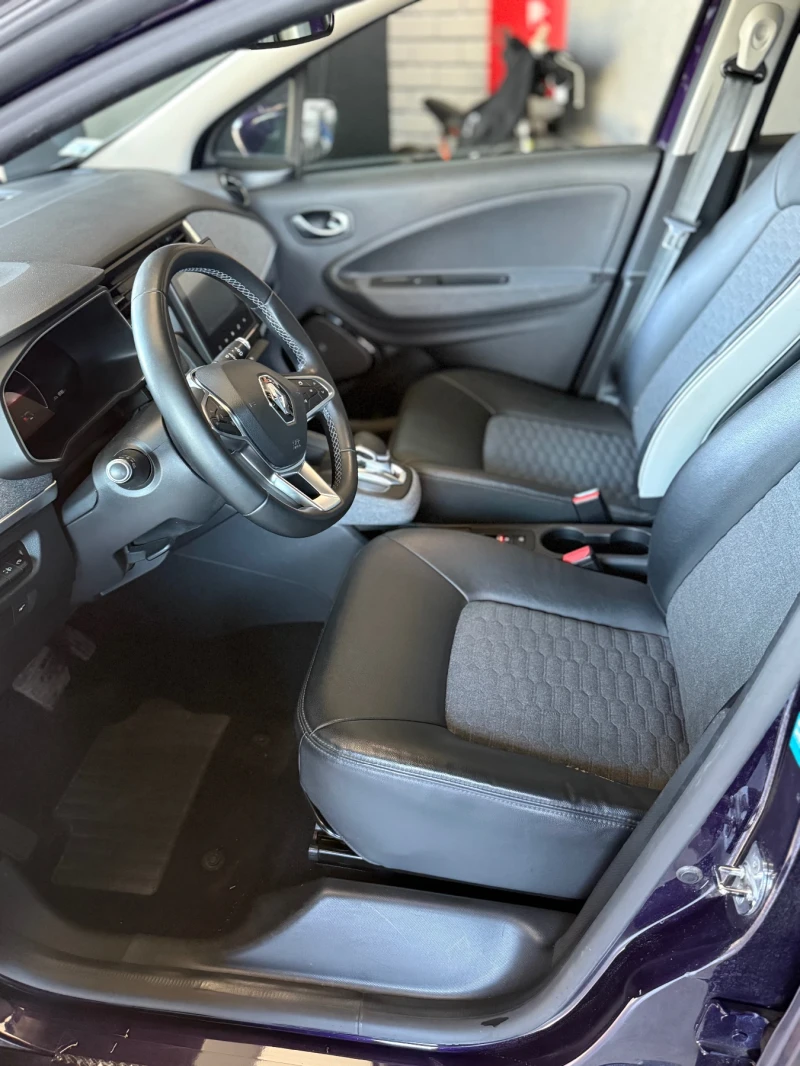 Renault Zoe 52kw 135кс., снимка 8 - Автомобили и джипове - 49588875