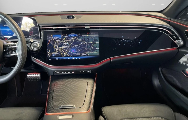 Mercedes-Benz E 300 de/AMG/PLUG-IN/SUPERSCREEN/BURM/DISTRONIC/CAMERA/, снимка 11 - Автомобили и джипове - 51624439