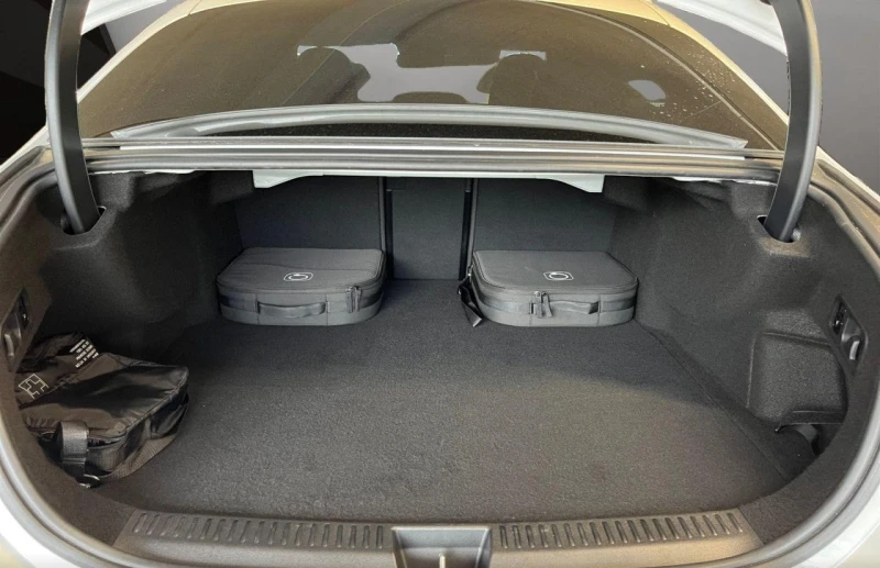 Mercedes-Benz E 300 de/AMG/PLUG-IN/SUPERSCREEN/BURM/DISTRONIC/CAMERA/, снимка 14 - Автомобили и джипове - 51624439