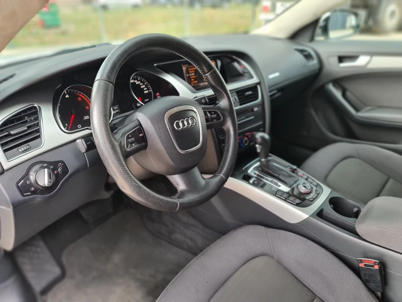 Audi A5 2.0TDI SPORTBACK S-Line, снимка 8 - Автомобили и джипове - 52235883