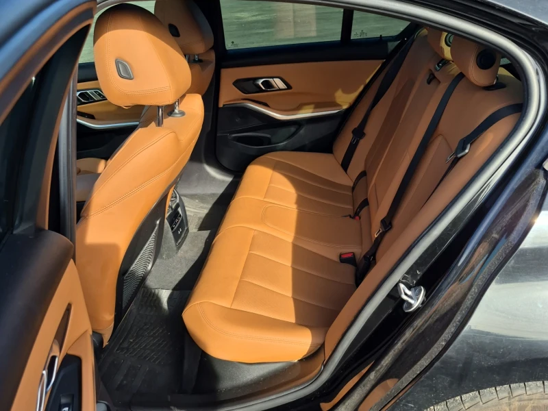 BMW 330 M-pkg* Xdrive* Подгрев* Камера* , снимка 14 - Автомобили и джипове - 52318041