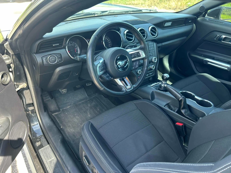Ford Mustang 3.7* * V6* * АВТОКРЕДИТ* * CARFAX* * , снимка 7 - Автомобили и джипове - 52688661