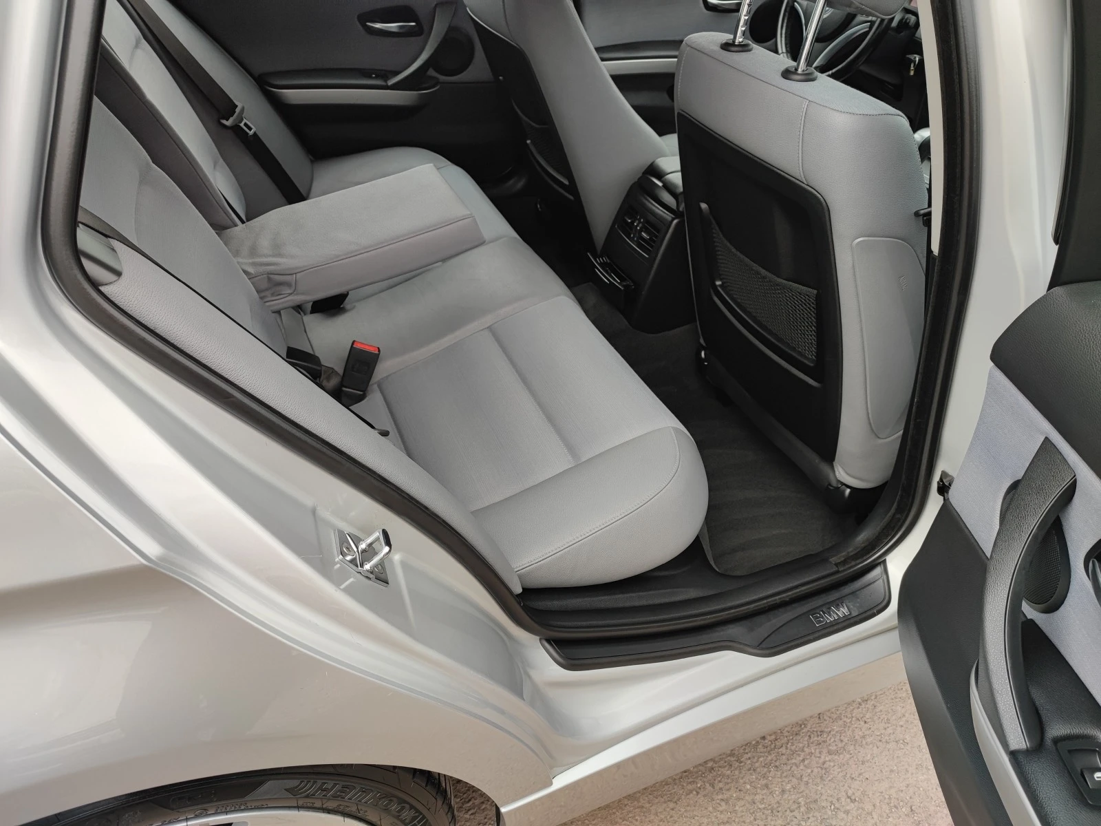 BMW 325 3.0-218ks-4Х4-АВТОМАТ-ДИСТРОНИК-КЕЙЛЕС-ПОДГРЕВ | Mobile.bg — изображение 15