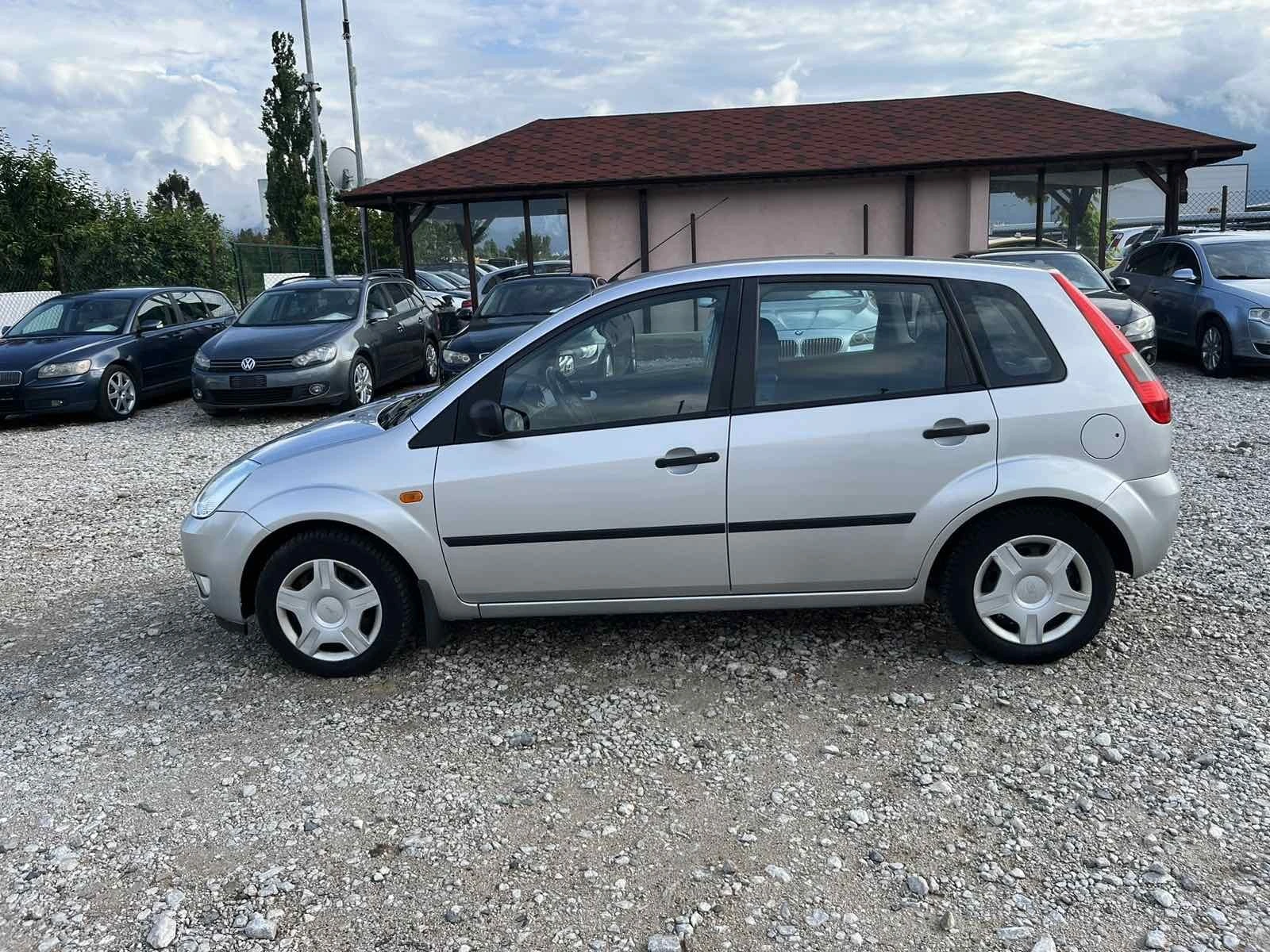 Ford Fiesta 1.4HDI 68кс. EURO 4 КЛИМАТИК - изображение 6