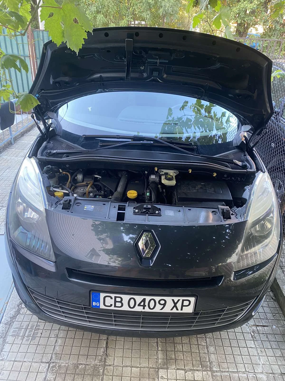 Renault Grand scenic 1.5dCi 7места обслужена с нови зимни гуми - изображение 6