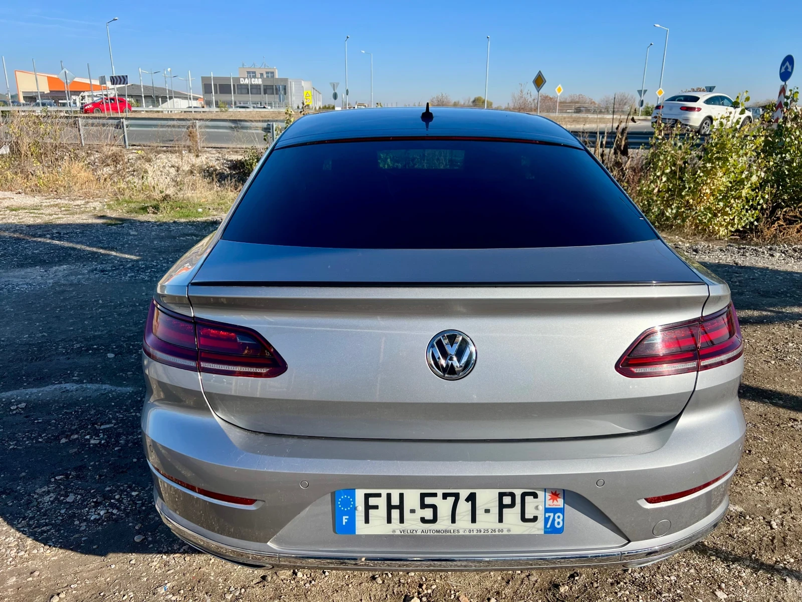 VW Arteon 2.0TDIPanorama 360 CAM  R-LINE - изображение 4