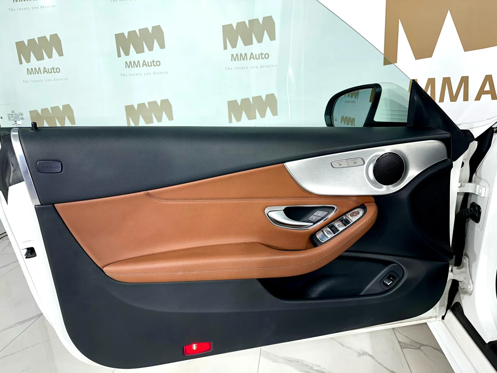 Mercedes-Benz C 180 AMG* Cabrio* Camera* Подгрев - изображение 9