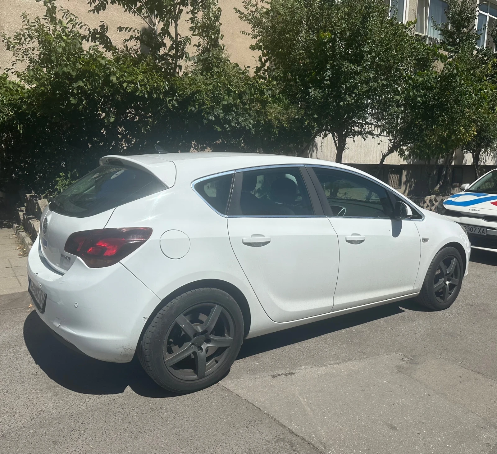 Opel Astra J - изображение 2