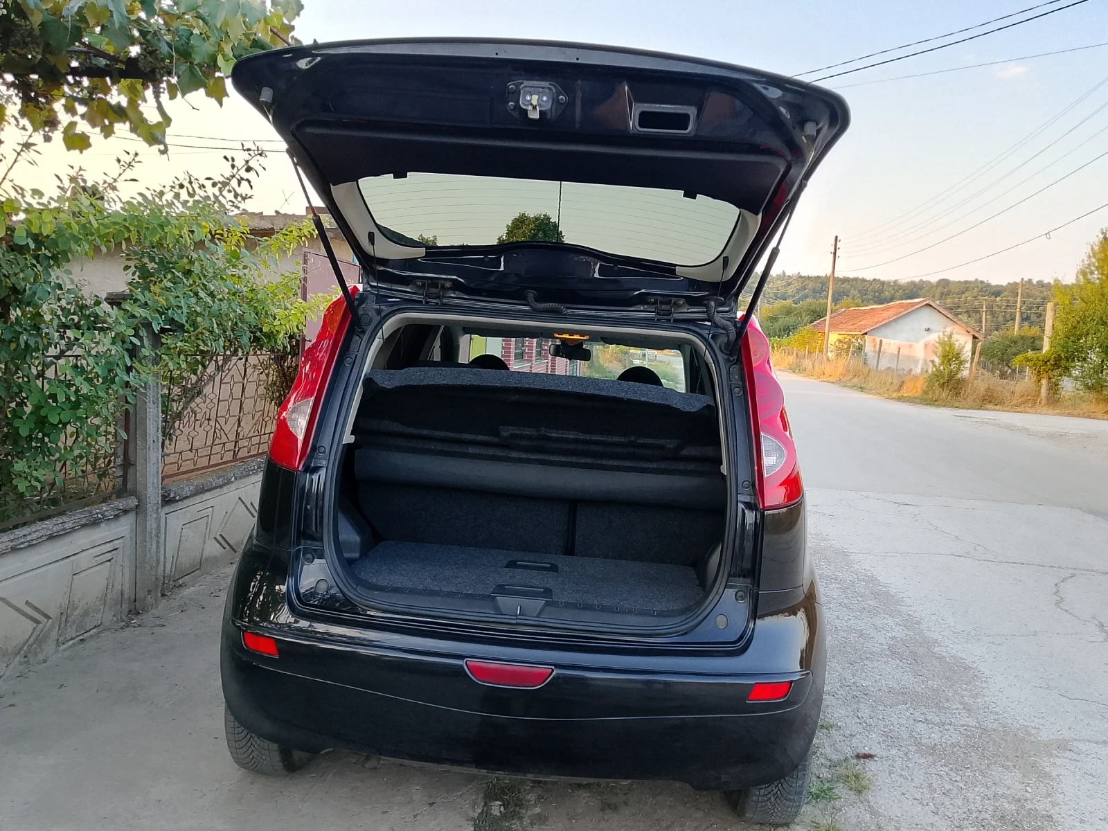 Nissan Note 1.4 Газ/Бензин - изображение 6