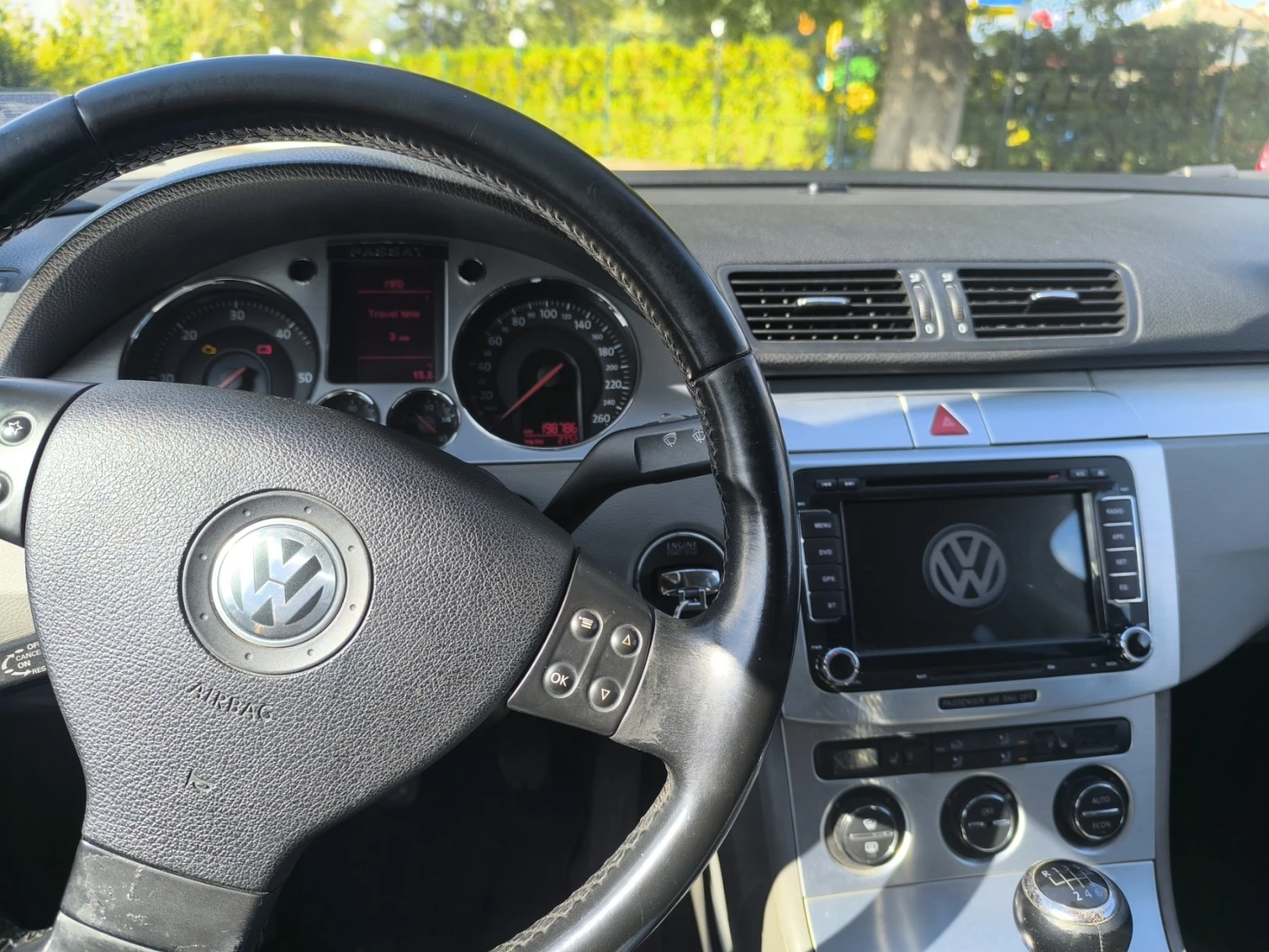 VW Passat 2.0 - изображение 7