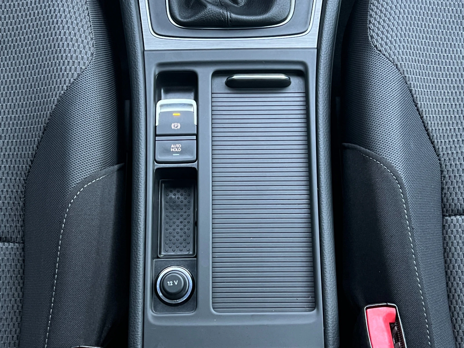 VW Golf 1.6TDi EuroVI ПРОЧЕТИ ОПИСАНИЕТО - изображение 10