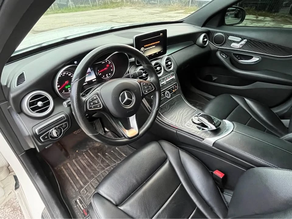 Mercedes-Benz C 300 * * CARFAX * * АВТО КРЕДИТ * *  - изображение 9