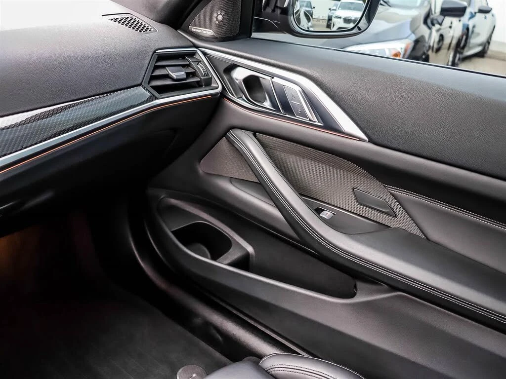 BMW M4 Competition* xDrive* Coupe - изображение 9