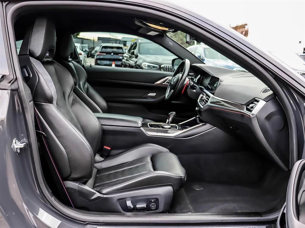 BMW M4 Competition* xDrive* Coupe - изображение 8