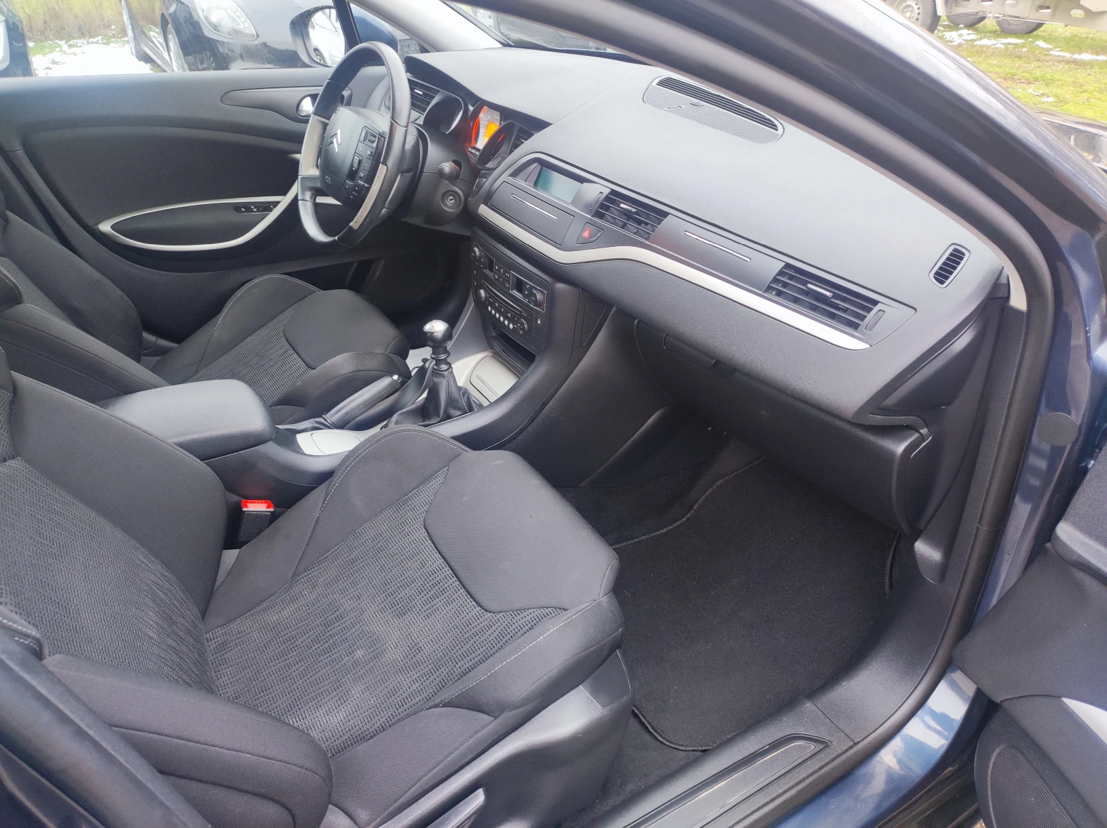 Citroen C5 2.0HDi 140к.с. Седан 2012г. Facelift Euro5, снимка 8 - Автомобили и джипове - 53735355