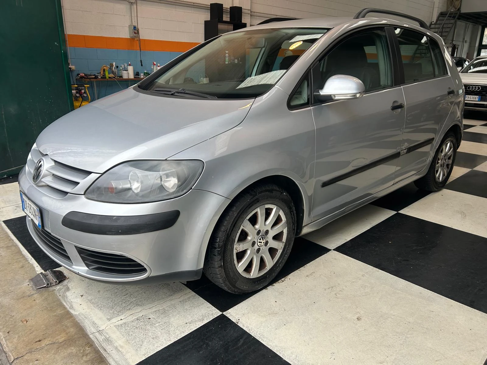 VW Golf Plus 1.9TDI DSG/Кожа/Топ., снимка 3 - Автомобили и джипове - 53739720