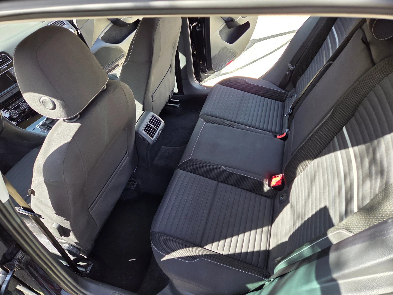 VW Golf 7, снимка 9 - Автомобили и джипове - 53990288