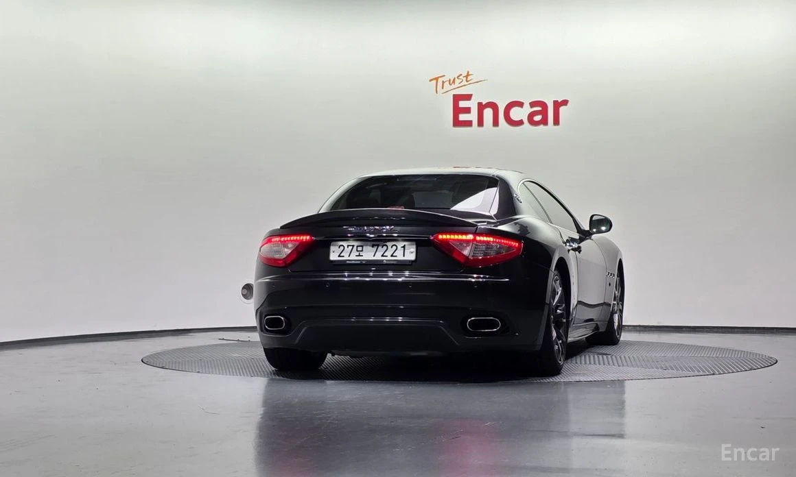 Maserati GranTurismo * 4.7* V8* КОЖА* КАМЕРА* , снимка 4 - Автомобили и джипове - 54073178