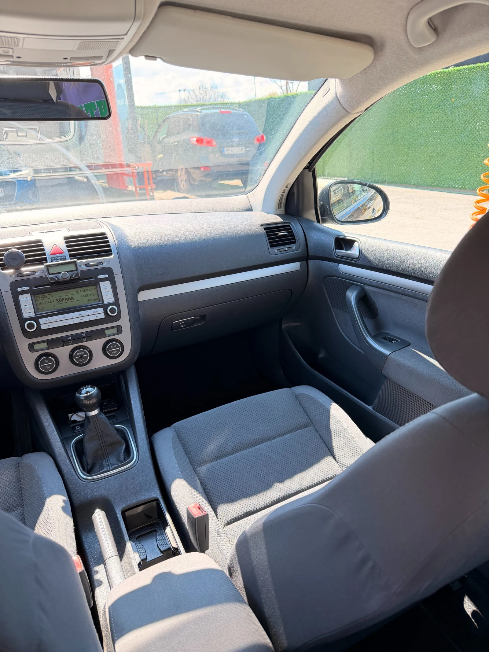 VW Golf, снимка 11 - Автомобили и джипове - 54098860