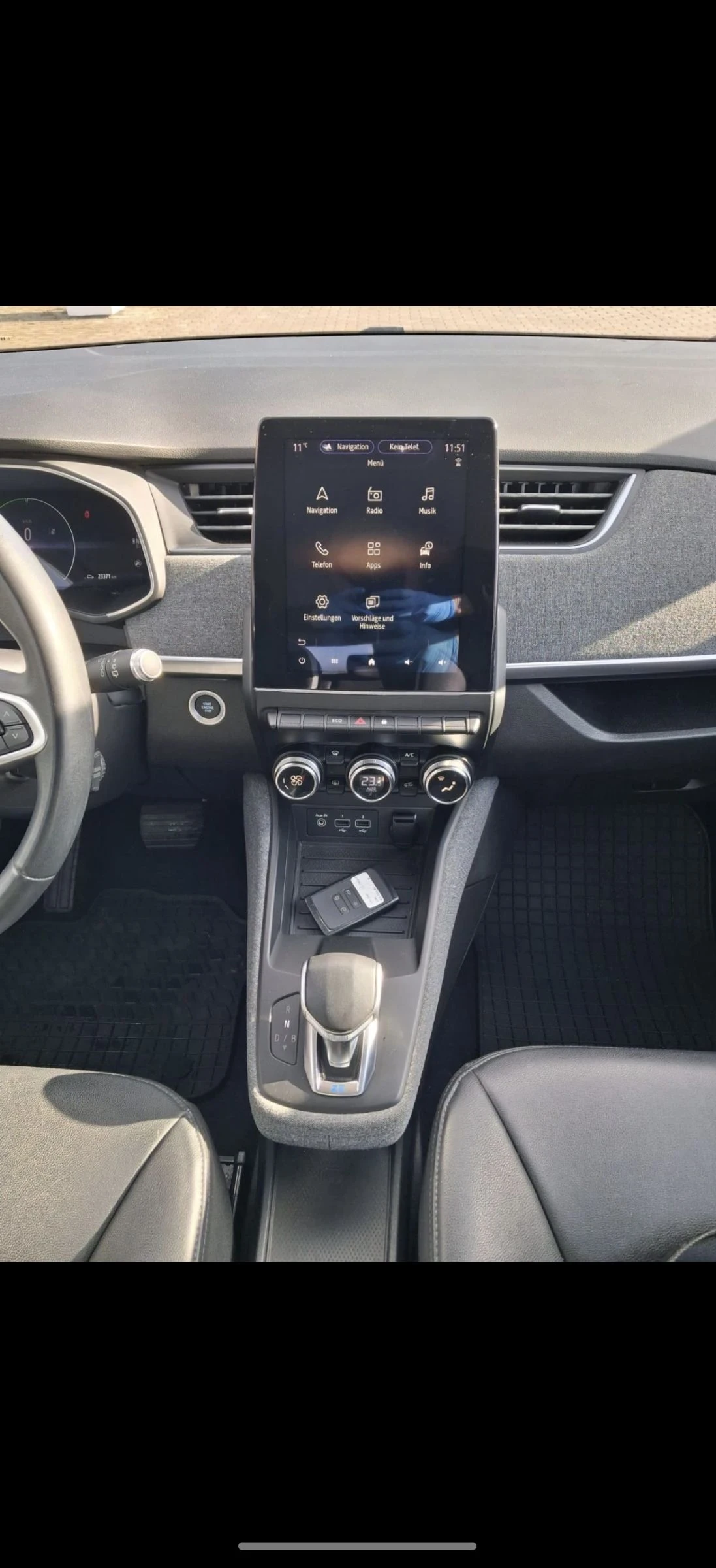 Renault Zoe, снимка 7 - Автомобили и джипове - 54102760